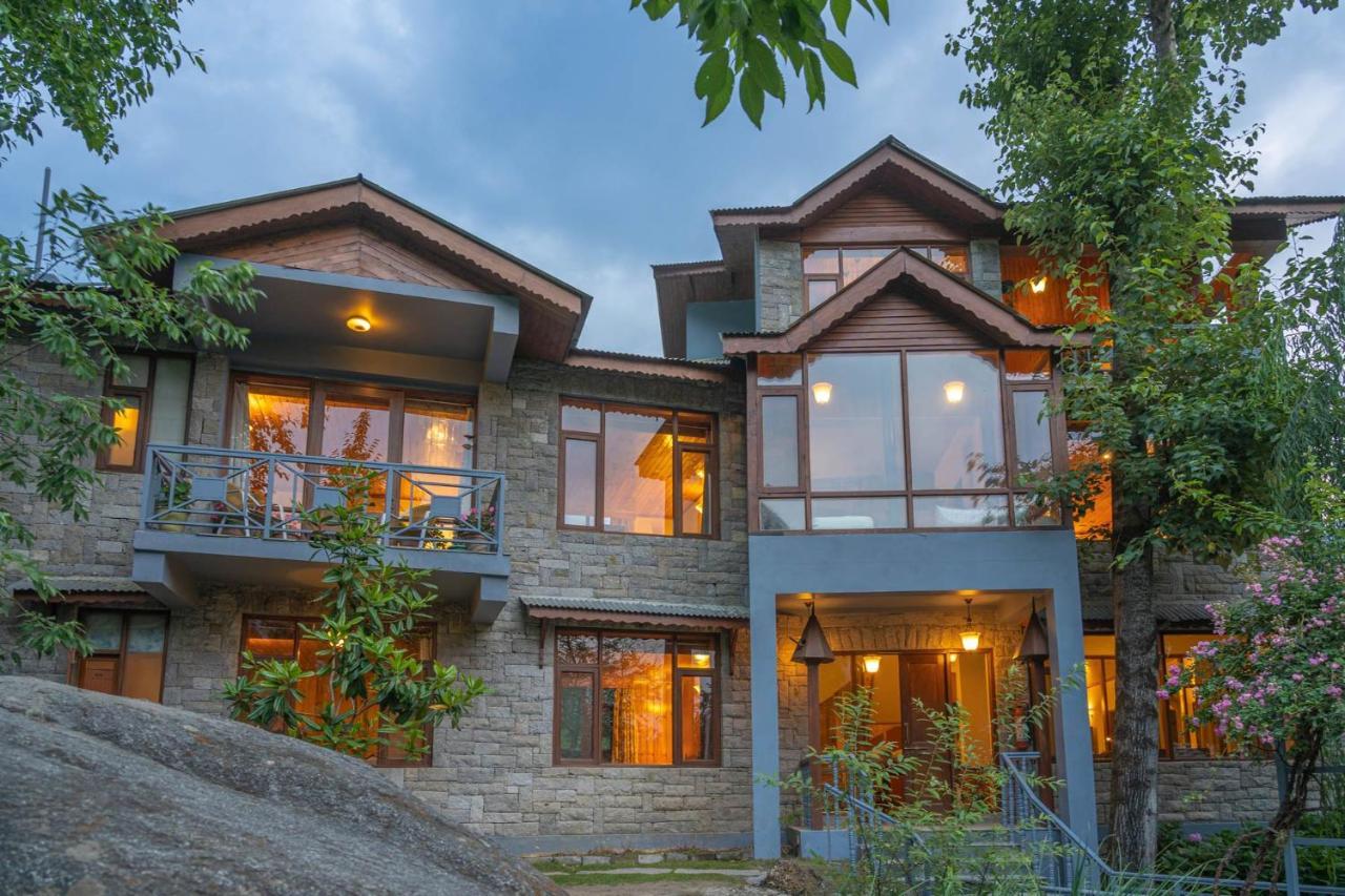 Stayvista At The Waterwillow With Valley View Manali  Exterior photo