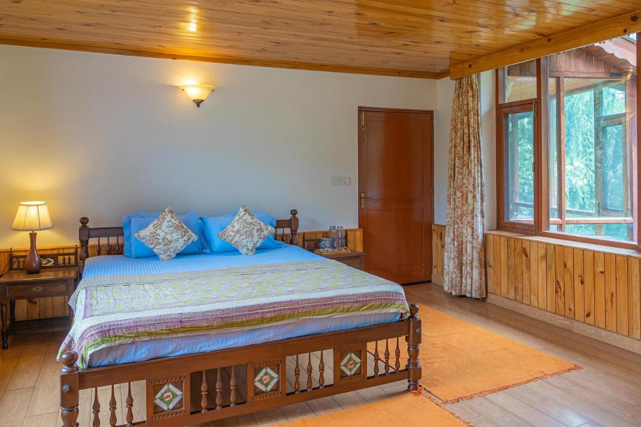 Stayvista At The Waterwillow With Valley View Manali  Exterior photo